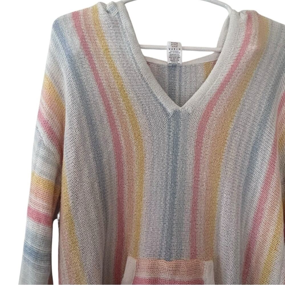 Buc-ee’s Pastel Baja Hoodie Sweater Size Small - Picture 8 of 10